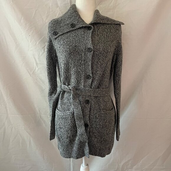 Women’s Tommy Hilfiger Gray Cardigan Sweater size Medium - Picture 2 of 8